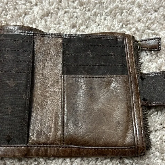 Fossil brown leather wallet - Picture 10 of 16